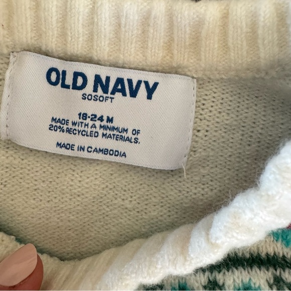 Old Navy Christmas SoSoft Fair Isle Sweater Knit Red Truck Baby Boy 18-24M NWT - Picture 3 of 5